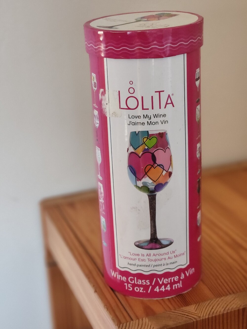 Lolita "Love Is All Around Us" 15oz Wine Glass NIB